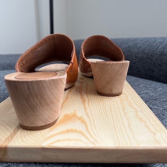 Madewell The Evelyn Slide Clogs - Size 9 - Brown/Tan - Picture 13 of 15